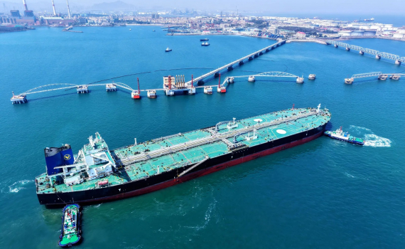 Gi&aacute; xăng dầu h&ocirc;m nay 21/4: Tăng mạnh 6% do lo ngại lệnh ngừng bắn Mỹ-Iran đổ vỡ