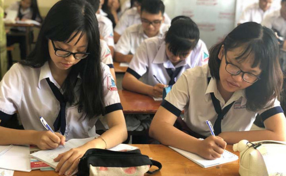 Giao việc thi tốt nghiệp THPT cho địa phương, n&ecirc;n c&oacute; gi&aacute;m s&aacute;t x&atilde; hội