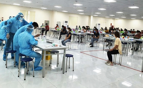 Bảo đảm an to&agrave;n COVID-19 trong c&aacute;c khu c&ocirc;ng nghiệp