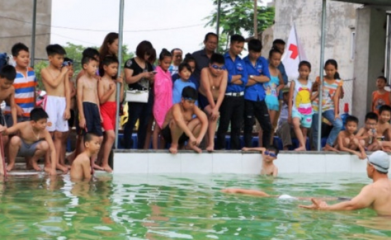 Để kh&ocirc;ng c&ograve;n nỗi đau đuối nước khi h&egrave; về