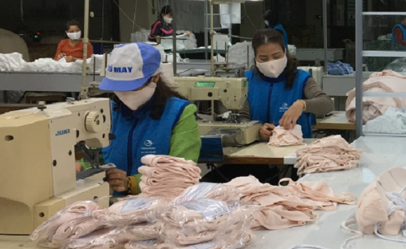 Doanh nghiệp xuất khẩu cần tăng 'sức đề kh&aacute;ng'