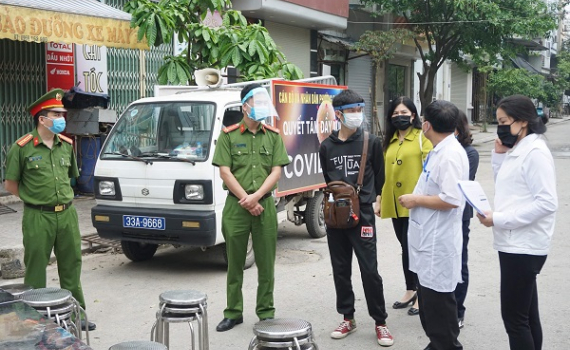 H&agrave; Nội dừng đ&oacute;n kh&aacute;ch tại c&aacute;c di t&iacute;ch, đ&oacute;ng cửa qu&aacute;n ăn uống vỉa h&egrave;