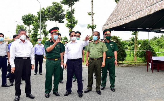 Nh&acirc;n d&acirc;n phải v&agrave;o cuộc để kiểm so&aacute;t người c&aacute;ch ly được về địa phương, ngăn chặn v&agrave; đẩy l&ugrave;i đại dịch