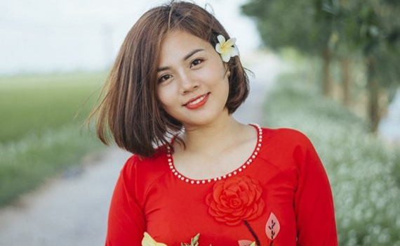 Th&iacute; sinh B&ugrave;i Thị Thu H&agrave; - SBD 106