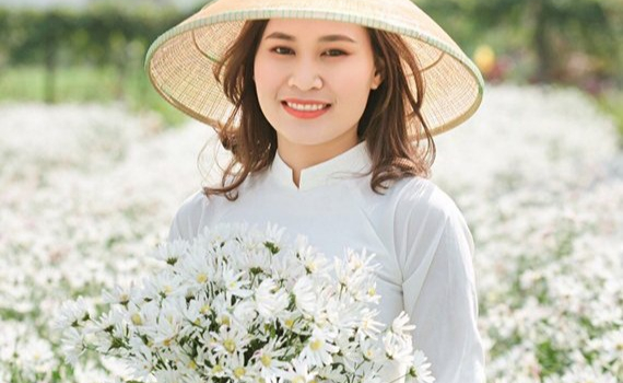 Th&iacute; sinh Đinh Thị Ly - SBD 105