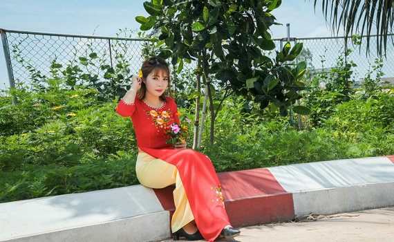 Th&iacute; sinh L&ecirc; Thị  Hương - SBD 56