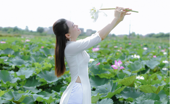 Th&iacute; sinh L&ecirc; Thị Kim Anh - SBD 13