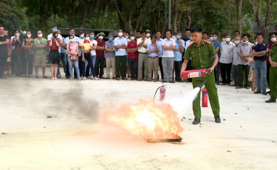  C&ocirc;ng an huyện Hoa Lư tập huấn nghiệp vụ về c&ocirc;ng t&aacute;c ph&ograve;ng ch&aacute;y chữa ch&aacute;y