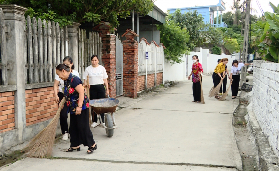 Phụ nữ Ninh An chung tay bảo vệ m&ocirc;i trường