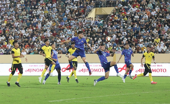 U23 Malaysia lội ngược d&ograve;ng th&agrave;nh c&ocirc;ng trước U23 Th&aacute;i Lan