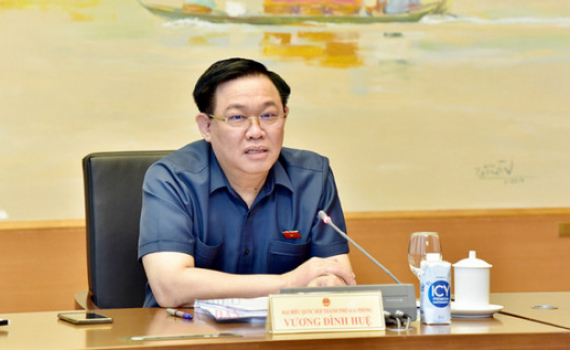 Chủ tịch Quốc hội Vương Đ&igrave;nh Huệ: Thể chế kh&ocirc;ng vướng g&igrave; cả!