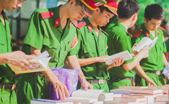 Bộ C&ocirc;ng an c&ocirc;ng bố đề thi tham khảo đ&aacute;nh gi&aacute; tuyển sinh đại học CAND năm 2022