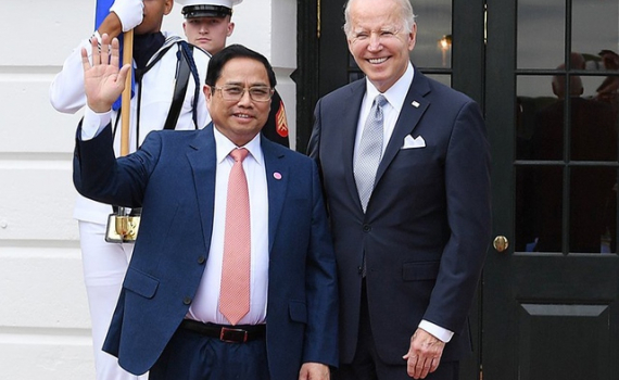Thủ tướng Phạm Minh Ch&iacute;nh gặp Tổng thống Hoa Kỳ Joseph Biden