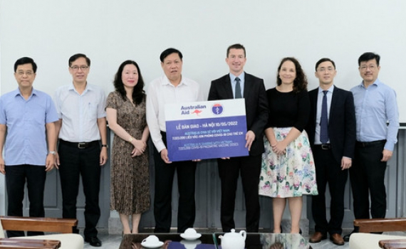 Bộ Y tế tiếp nhận hơn 7,2 triệu liều vắc xin ph&ograve;ng Covid-19 cho trẻ em do Australia viện trợ