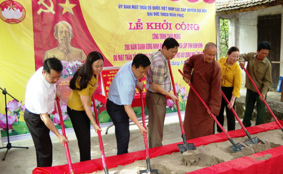 Khởi c&ocirc;ng x&acirc;y dựng nh&agrave; đại đo&agrave;n kết tặng gia đ&igrave;nh ch&iacute;nh s&aacute;ch