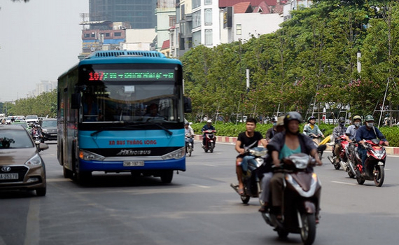 H&agrave; Nội tăng cường xe bu&yacute;t phục vụ SEA Games 31
