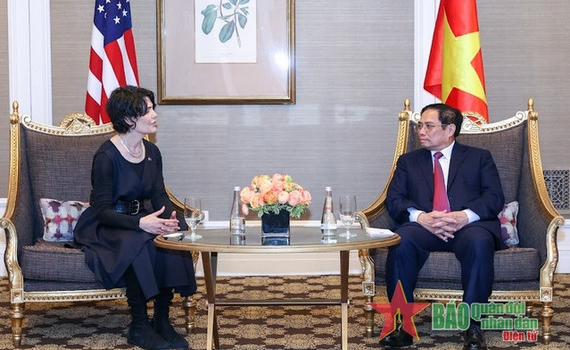 Thủ tướng Phạm Minh Ch&iacute;nh tiếp l&atilde;nh đạo TP Los Angeles v&agrave; TP San Francisco