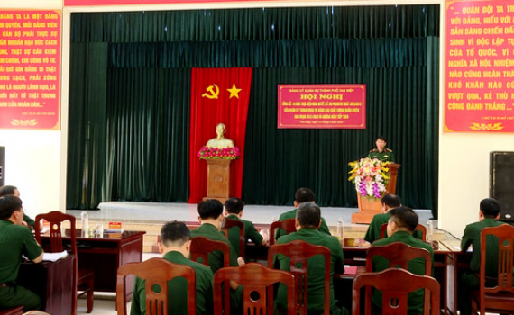 ​Đảng ủy Qu&acirc;n sự c&aacute;c huyện, th&agrave;nh phố tổng k&ecirc;́t 10 năm thực hi&ecirc;̣n Nghị quy&ecirc;́t số 765 của Qu&acirc;n ủy Trung ương 