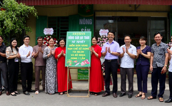 Hỗ trợ hội vi&ecirc;n n&ocirc;ng d&acirc;n tại huyện Kim Sơn
