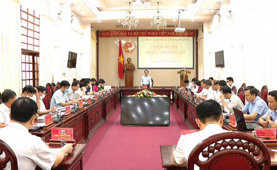UBND tỉnh họp phi&ecirc;n thường kỳ triển khai nhiệm vụ th&aacute;ng 5