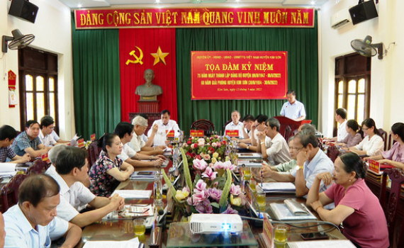 Tọa đ&agrave;m kỷ niệm 75 năm th&agrave;nh lập Đảng bộ huyện v&agrave; 68 năm giải ph&oacute;ng huyện Kim Sơn