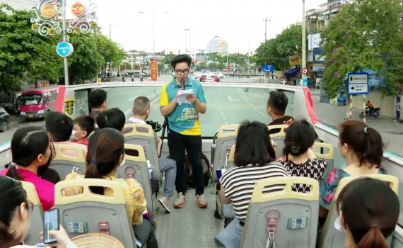 Chuyến xe kh&uacute;c kh&iacute;ch - Đồng h&agrave;nh c&ugrave;ng bạn, đ&oacute;n vạn niềm vui