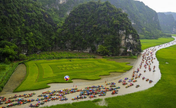 Khai mạc Tuần Du lịch Ninh B&igrave;nh &ldquo;Sắc v&agrave;ng Tam Cốc &ndash; Tr&agrave;ng An&rdquo; năm 2022