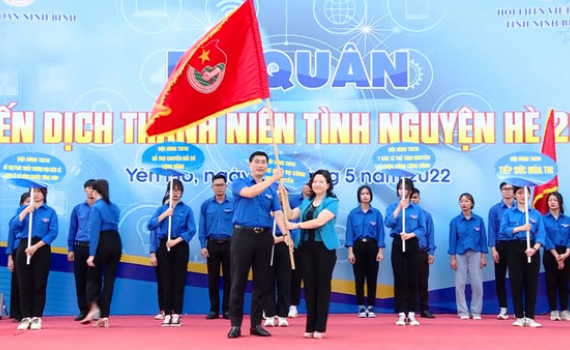 Ban Thường vụ Tỉnh đo&agrave;n ra qu&acirc;n Chiến dịch Thanh ni&ecirc;n t&igrave;nh nguyện h&egrave; năm 2022
