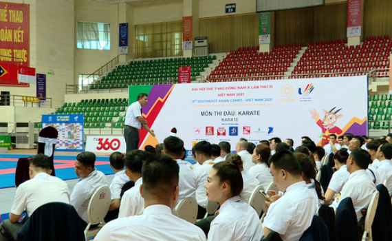 Tập huấn tổ trọng t&agrave;i chuẩn bị cho SEA Games 31