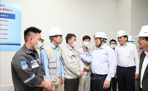 Thủ tướng Phạm Minh Ch&iacute;nh thăm v&agrave; khảo s&aacute;t c&aacute;c cơ sở kinh tế - x&atilde; hội tại tỉnh Th&aacute;i B&igrave;nh