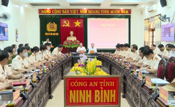 ​Sơ kết, tổng kết c&aacute;c kết luận, cuộc vận động, quy định của Bộ C&ocirc;ng an.