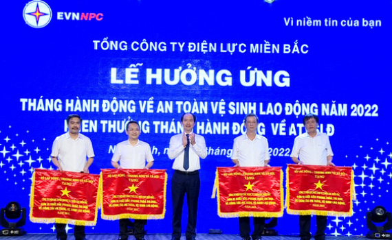 Tổng C&ocirc;ng ty Điện lực miền Bắc tổ chức Lễ hưởng ứng Th&aacute;ng h&agrave;nh động về An to&agrave;n, vệ sinh lao động năm 2022