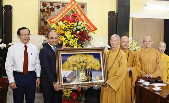 Chủ tịch nước Nguyễn Xu&acirc;n Ph&uacute;c ch&uacute;c mừng Đại lễ Phật đản tại TP Hồ Ch&iacute; Minh