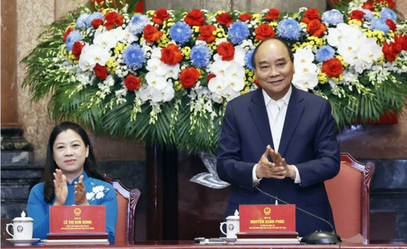 Chủ tịch nước gặp mặt người c&oacute; uy t&iacute;n trong đồng b&agrave;o d&acirc;n tộc thiểu số Tuy&ecirc;n Quang