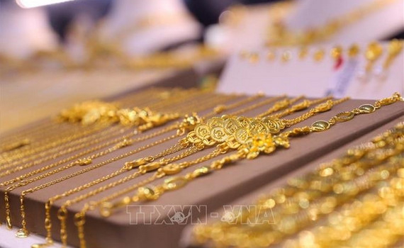 Gi&aacute; v&agrave;ng trong nước ổn định