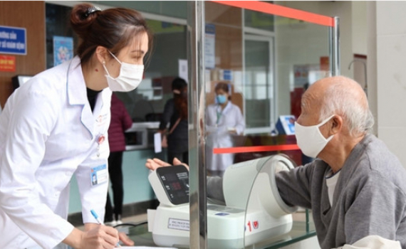 Hạn chế mặt tr&aacute;i của kinh tế thị trường trong chăm s&oacute;c y tế