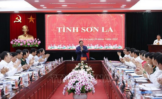 Thủ tướng Ch&iacute;nh phủ Phạm Minh Ch&iacute;nh l&agrave;m việc với tỉnh Sơn La