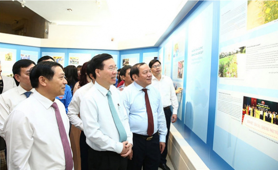Trưng b&agrave;y chuy&ecirc;n đề &ldquo;Tuổi trẻ - M&ugrave;a xu&acirc;n đất nước&rdquo; v&agrave; "Những tấm gương b&igrave;nh dị m&agrave; cao qu&yacute;"