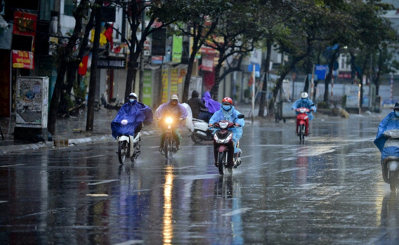Thời tiết h&ocirc;m nay (25-5): T&acirc;y v&agrave; Đ&ocirc;ng Bắc Bộ c&oacute; mưa r&agrave;o