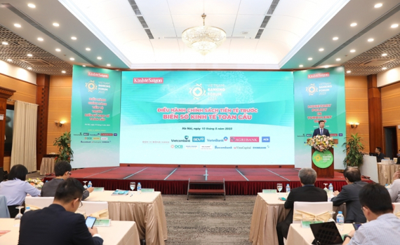 Ch&iacute;nh s&aacute;ch tiền tệ cần hỗ trợ tăng trưởng