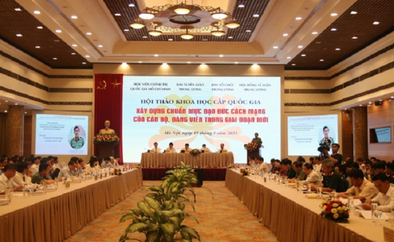 Khi &ldquo;nền tảng gốc&rdquo; bị đ&aacute;nh mất