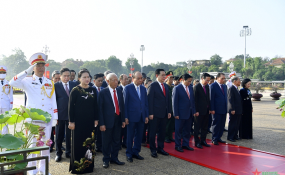 L&atilde;nh đạo Đảng, Nh&agrave; nước, Qu&acirc;n đội v&agrave;o Lăng viếng Chủ tịch Hồ Ch&iacute; Minh