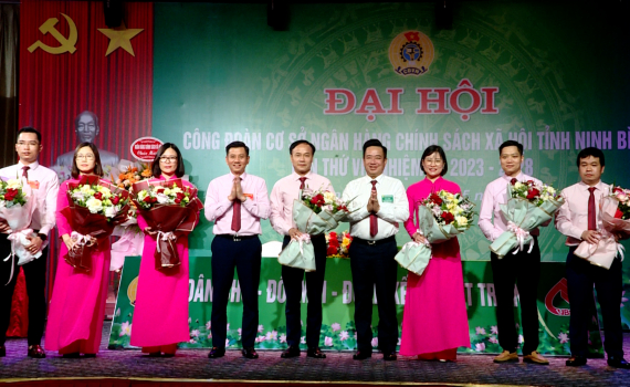 Đại hội C&ocirc;ng đo&agrave;n cơ sở Ng&acirc;n h&agrave;ng Ch&iacute;nh s&aacute;ch x&atilde; hội tỉnh