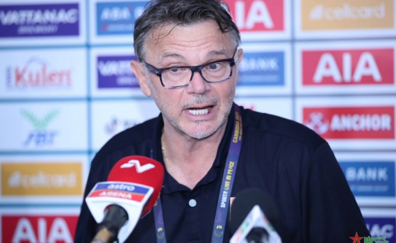Huấn luyện vi&ecirc;n Troussier: &ldquo;U22 Indonesia l&agrave; đối thủ kh&aacute; mạnh&rdquo;