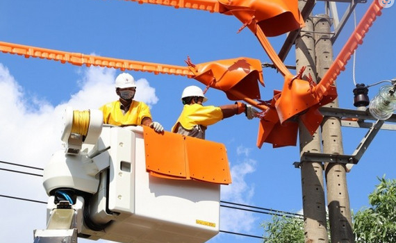 Ch&uacute; trọng sử dụng điện tiết kiệm v&agrave; hiệu quả, giảm &aacute;p lực cho hệ thống điện quốc gia