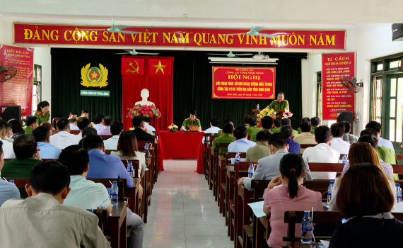 Hội nghị đối thoại trực tiếp với c&aacute;c cơ quan, tổ chức v&agrave; c&aacute; nh&acirc;n để th&aacute;o gỡ vướng mắc trong c&ocirc;ng t&aacute;c ph&ograve;ng ch&aacute;y chữa ch&aacute;y