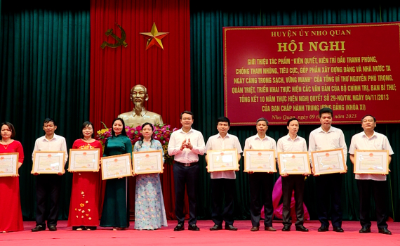Huyện ủy Nho Quan tổ chức hội nghị giới thiệu t&aacute;c phẩm của Tổng B&iacute; thư Nguyễn Ph&uacute; Trọng
