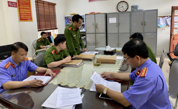 Quy định về phối hợp th&ocirc;ng b&aacute;o hoặc gửi, cung cấp th&ocirc;ng tin, t&agrave;i liệu li&ecirc;n quan đến người phạm tội