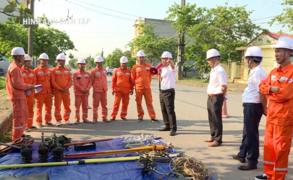 C&ocirc;ng ty TNHH MTV Điện lực Ninh B&igrave;nh tổ chức diễn tập PCTT&TKCN