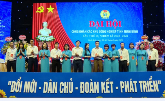 C&ocirc;ng đo&agrave;n c&aacute;c Khu C&ocirc;ng nghiệp tỉnh Ninh B&igrave;nh tổ chức th&agrave;nh c&ocirc;ng Đại hội lần thứ IV